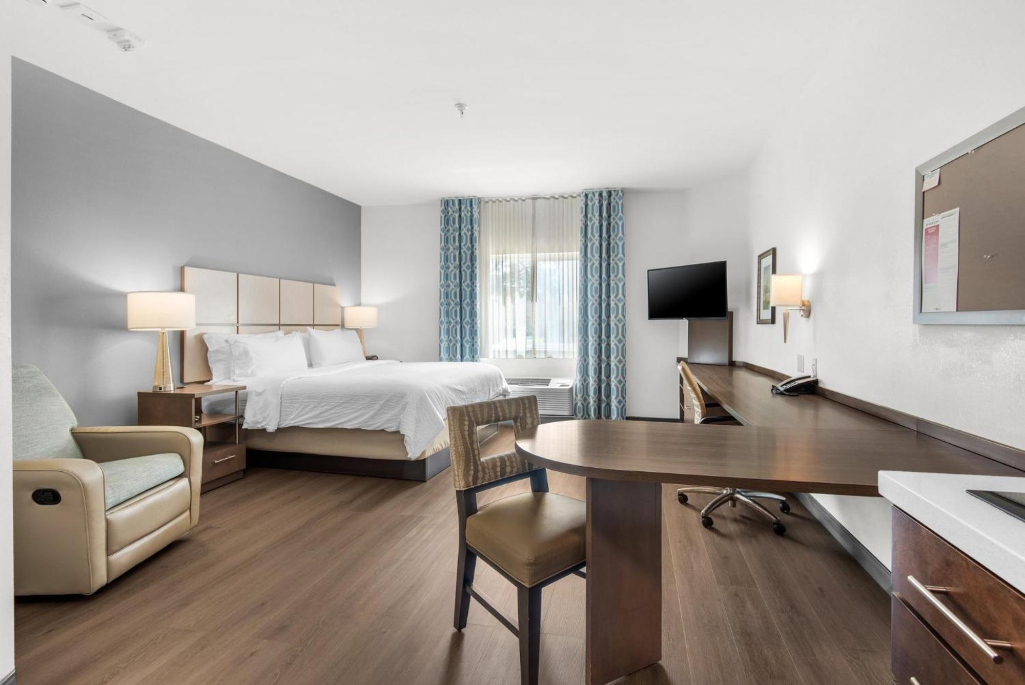 Candlewood Suites - Pensacola - University Area By Ihg Ferry Pass Extérieur photo